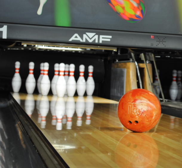 
                Bowling
            