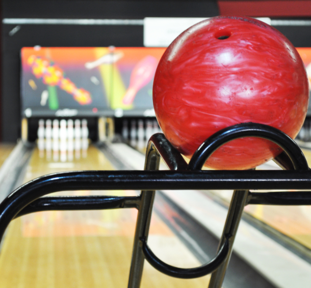 
                Kinderbowling

            